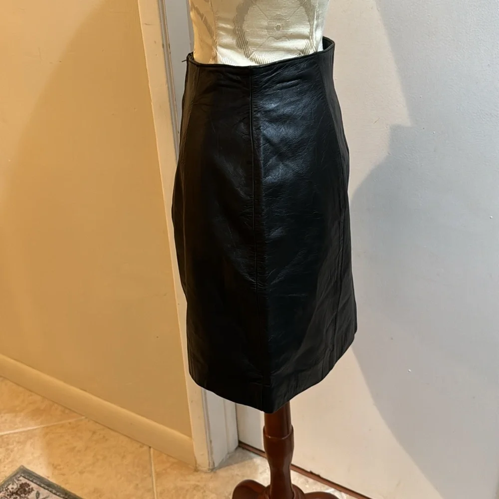 Byrnes & Baker Genuine Leather Soft Black Lined High Waist Zip Up Midi Skirt 10 - Picture 12 of 13